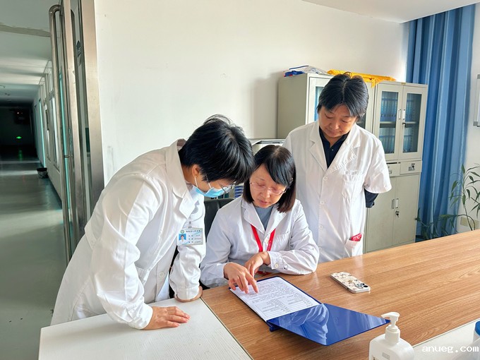 消化科陈佩_副本.jpg 消化科陈佩_副本.jpg